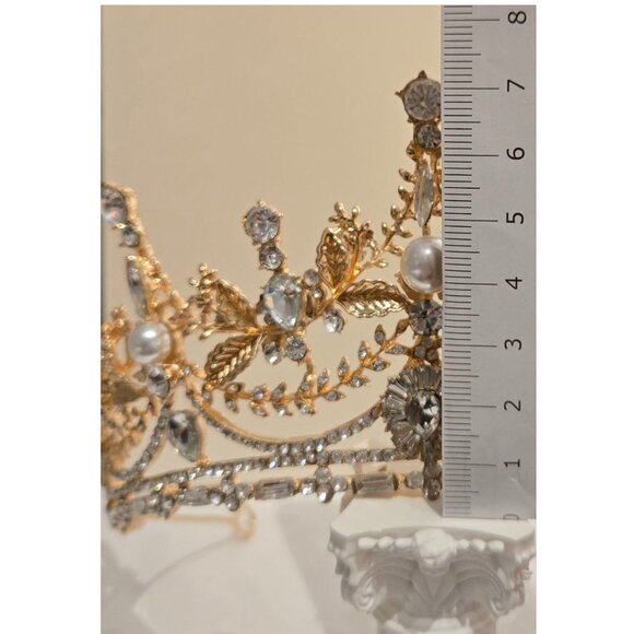 Jonquil Tiara Gold colored tiara with silver clear rhinestones and faux pearls - Picture 2 of 9